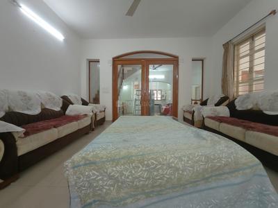 Bedroom Image of 3825 Sq.ft 4 BHK Villa for sale in Prahlad Nagar Ahmedabad for Rs. 45000000