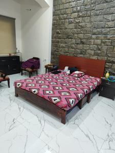 1 RK Independent House
