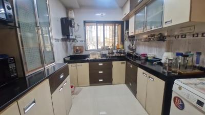 Kitchen Image of 1550 Sq.ft 3 BHK Apartment / Flat for rent in Samarth Aangan, Andheri West Mumbai for Rs. 175000