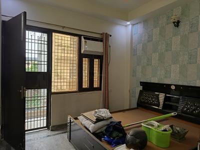 Bedroom Image of 1100 Sq.ft 3 BHK Builder Floor for sale in Indirapuram Ghaziabad for Rs. 9000000