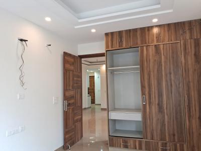 Bedroom Image of 1800 Sq.ft 3 BHK Builder Floor for sale in Paschim Vihar New Delhi for Rs. 40000000