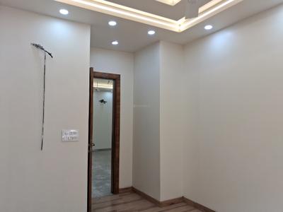 Bedroom Image of 1350 Sq.ft 3 BHK Builder Floor for sale in Paschim Vihar New Delhi for Rs. 21500000