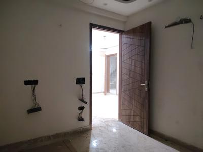 Bedroom Image of 900 Sq.ft 2 BHK Builder Floor for rent in Rajpur Khurd Village New Delhi for Rs. 20000