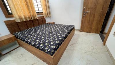 Bedroom Image of 450 Sq.ft 1 RK Apartment / Flat for rent in Scheme No 114 Indore for Rs. 14000
