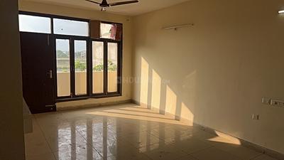 Living Room Image of 1230 Sq.ft 2.5 BHK Builder Floor for sale in Wave Floors, Wave City Ghaziabad for Rs. 9500000