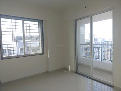 1 BHK Unfurnished Flat