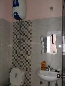 Bathroom Image of 1377 Sq.ft 2.5 BHK Builder Floor for rent in Aditya White Cottage, Bamheta Village Ghaziabad for Rs. 17000