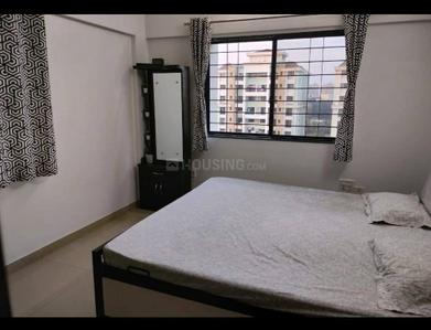 Bedroom Image of 900 Sq.ft 2 BHK Apartment / Flat for rent in Magarpatta Iris, Magarpatta City Pune for Rs. 40000