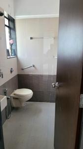 Bathroom Image of 675 Sq.ft 1.5 BHK Apartment / Flat for sale in Shreeji Mohan Mansion, Sion Mumbai for Rs. 14000000