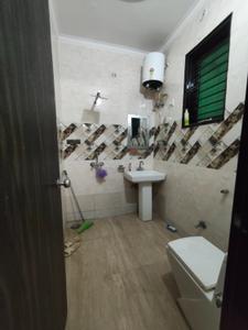 Bathroom Image of 1000 Sq.ft 2 BHK Builder Floor for rent in Orchid Island, Sector 51 Gurgaon for Rs. 29000