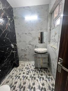 Bathroom Image of 1150 Sq.ft 2 BHK Builder Floor for rent in Canal Road Dehradun for Rs. 32000