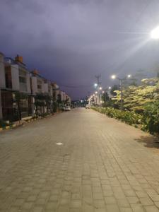 Image of 1950 Sq.ft 3 BHK Duplex for sale in Avalapalli, Hosur for Rs. 13000000