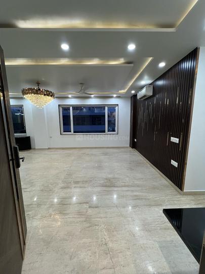 Vijay Estate Main Image 1