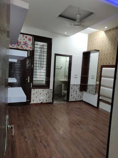 Chinar Apartments Bedroom 1