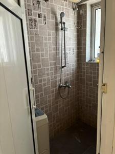 Bathroom Image of 600 Sq.ft 1 BHK Apartment / Flat for rent in Amanora Park Town, Hadapsar Pune for Rs. 28000