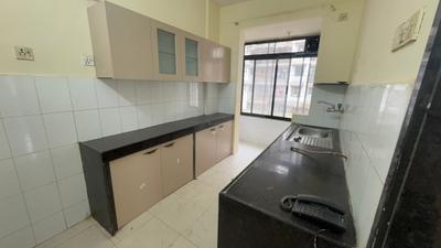 Kitchen Image of 775 Sq.ft 2 BHK Apartment / Flat for rent in Evershine Millennium Paradise, Kandivali East Mumbai for Rs. 49000