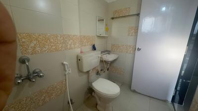 Image of 1800 Sq.ft 3 BHK Apartment / Flat for sale in Parishram Siesta Dwelling, Thaltej, Ahmedabad for Rs. 16500000