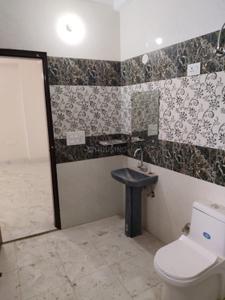 Bathroom Image of 1400 Sq.ft 2 BHK Independent House for rent in Sector 40 Noida for Rs. 31000