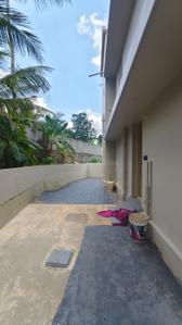 Balcony Image of 1600 Sq.ft 4 BHK Independent House for sale in Pukkattupady Kochi for Rs. 8300000