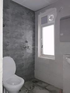 Common Bathroom Image of 920 Sq.ft 2.5 BHK Apartment / Flat for sale in Amrapali Dream Valley 2, Noida Extension Greater Noida for Rs. 6557990