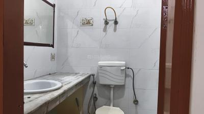 Image of 1200 Sq.ft 2 BHK Builder Floor for rent in Arjun Nagar, New Delhi for Rs. 25000