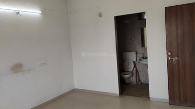 Bedroom Image of 1150 Sq.ft 2 BHK Apartment / Flat for sale in Vaishno Devi Circle Ahmedabad for Rs. 4650000