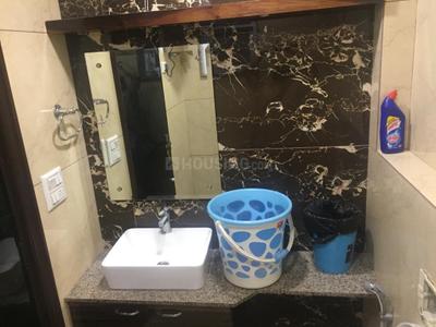Bathroom Image of 1600 Sq.ft 3 BHK Builder Floor for rent in Raja Garden New Delhi for Rs. 65000