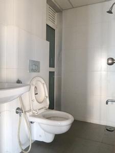 Common Bathroom Image of 700 Sq.ft 1.5 BHK Apartment / Flat for rent in Godrej Emerald, Thane West Thane for Rs. 20500
