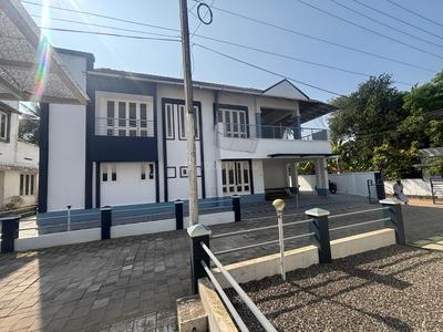 Image of 2350 Sq.ft 4 BHK Villa for sale in Cheranalloor, Kochi for Rs. 20000000