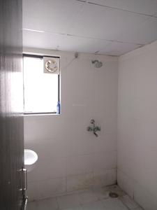 Common Bathroom Image of 750 Sq.ft 3 BHK Apartment / Flat for sale in Amolik Sankalp, Sector 85 Faridabad for Rs. 7500000