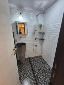 Image of 850 Sq.ft 1 BHK Apartment / Flat for rent in Cumballa Hill, Mumbai for Rs. 160000