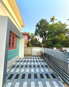 Balcony Image of 800 Sq.ft 2 BHK Independent House for sale in Thattampady Kochi for Rs. 3400000