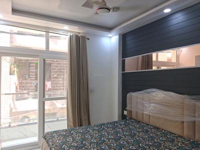 Bedroom Image of 810 Sq.ft 3 BHK Builder Floor for sale in Dwarka Mor New Delhi for Rs. 5400000