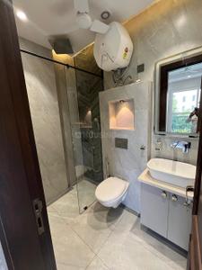 Bathroom Image of 1260 Sq.ft 3 BHK Builder Floor for sale in Paschim Vihar New Delhi for Rs. 31000000