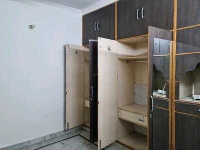 Bedroom Image of 900 Sq.ft 3 BHK Builder Floor for rent in Janakpuri New Delhi for Rs. 27000