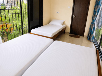 Image of PG BOYS IN MALAD EAST ON TOP FLOOR IN NEW BUILDING in Malad East, Mumbai