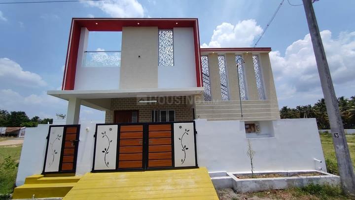 Selvi green square Main Image 1