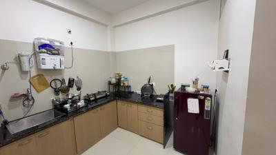 Kitchen Image of 1500 Sq.ft 1 BHK Apartment / Flat for rent in Mahalakshmi Nagar Indore for Rs. 19000