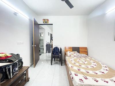Bedroom Image of 1953 Sq.ft 3 BHK Apartment / Flat for sale in Vadsar Gandhinagar for Rs. 7000000