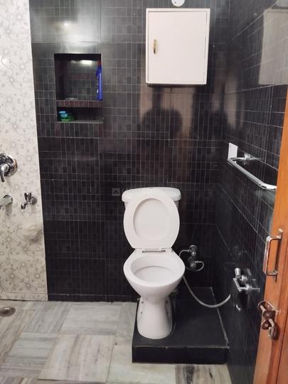 Green Park Extension Bathroom 1