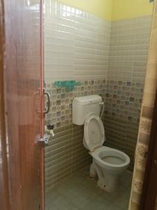 Bathroom Image of 1100 Sq.ft 2 BHK Apartment / Flat for rent in Tiruchanur Tirupathi for Rs. 10000