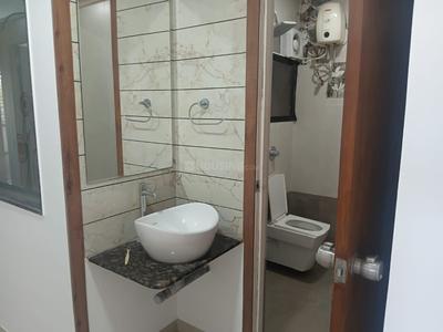 Bathroom Image of 1800 Sq.ft 3 BHK Apartment / Flat for rent in Bajaj Nagar Nagpur for Rs. 55000