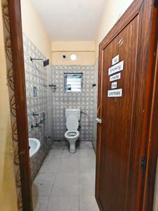 Bathroom Image of 1150 Sq.ft 3 BHK Apartment / Flat for sale in Kasba Kolkata for Rs. 6100000