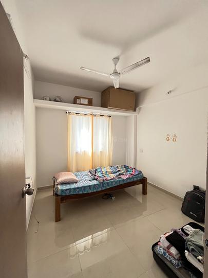 Karajawane Building Bedroom 1