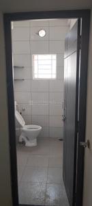 Bathroom Image of 500 Sq.ft 1 BHK Apartment / Flat for rent in NRI Layout Bengaluru for Rs. 14000