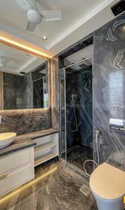 Bathroom Image of 2700 Sq.ft 4 BHK Builder Floor for sale in New Friends Colony New Delhi for Rs. 90000000
