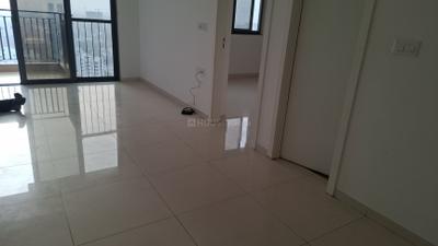 Living Room Image of 1050 Sq.ft 2 BHK Apartment / Flat for sale in Amanora Gold Towers, Hadapsar Pune for Rs. 10500000