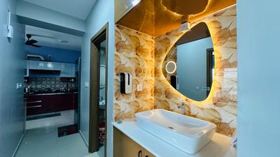 Bathroom Image of 900 Sq.ft 2 BHK Apartment / Flat for rent in Koyambedu Chennai for Rs. 80000