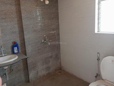 Bathroom Image of 1035 Sq.ft 2 BHK Apartment / Flat for rent in Belghoria Kolkata for Rs. 22000