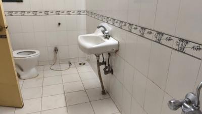 Happy 9 Ramnagar Bathroom One 3